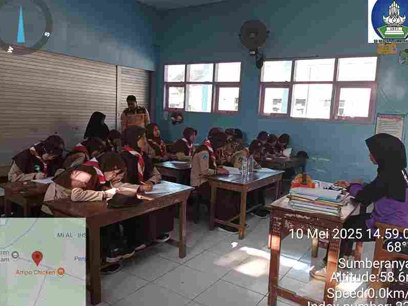 EKSTRAKULIKULER PRAMUKA SD NEGERI 4 SUMBERANYAR